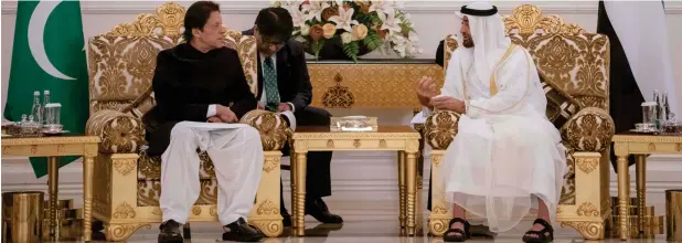  ?? Wam ?? Sheikh Mohamed bin Zayed Al Nahyan holds talks with Pakistan Prime Minister Imran Khan in Abu Dhabi on Wednesday. Khan arrived in the Capital after his visit to Saudi Arabia. —
