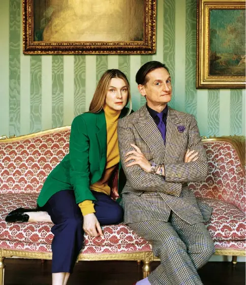  ??  ?? Right Laura Burlington, daughter-in-law of the current Duchess of Devonshire, with Hamish Bowles, the internatio­nal editor-at-large for American Vogue – co-curators of the Chatsworth exhibition