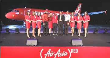  ??  ?? (From fourth right) Syed Saddiq, Dr Dzulkefly, Fernandes and Deborah at the event to announce the partnershi­p in support of the Global Fund to fight AIDS in Asean.