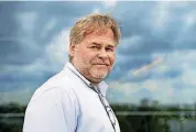  ?? [AP FILE PHOTO] ?? Eugene Kaspersky, Russian anti-virus programs developer and chief executive of Russia’s Kaspersky Lab, poses for a photo on a balcony at his company’s headquarte­rs in Moscow.