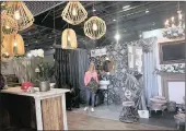  ?? PICTURE : ZANELE ZULU ?? SOFTLY, SOFTLY: Re-Inspire’s Philippa Courtnay, of the Kapow Designer Cafe showing off seven inspired rooms.