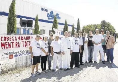  ?? CHUS MARCHADOR ?? Protesta de los empleados de la planta de Cacaolat-Sali en Utebo, en el año 2012