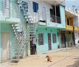  ?? FOTO JHONNY OLIVARES ?? En el segundo piso de esta vivienda en Nuevo Milenio vivía el menor asesinado.