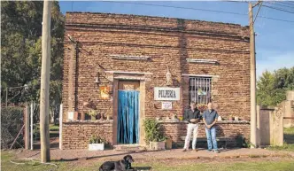  ?? ARCHIVO LA NUEVA. ?? ALDO PRIETO y Gustavo Carossio unieron fuerzas en el homenaje al escritor argentino.