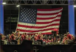  ?? RICARDO B. BRAZZIELL / AMERICAN-STATESMAN 2015 ?? The Austin Symphony Orchestra will once again perform at Vic Mathias Shores in the lead-up to the fireworks show this July 4. The concert starts at 8:30 p.m. and the fireworks begin at 9:30.