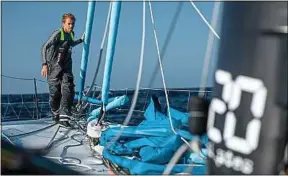  ??  ?? Le bateau LinkedOut de Thomas Ruyant peut dépasser les 60 km/h en mer.