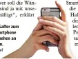  ?? Symbolfoto: Karl Josef Hildenbran­d, dpa ?? Immer mehr werden Gaffer zum Problem, die das Smartphone zücken und das Geschehen an einem Unfallort filmen.