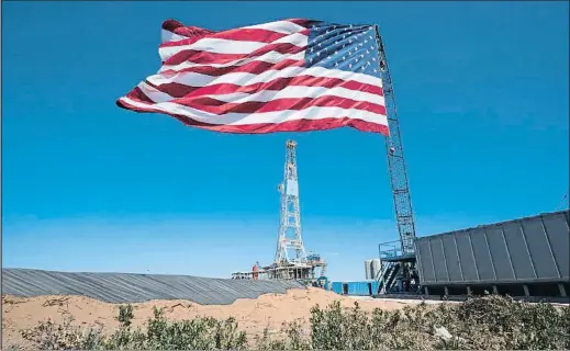  ?? COOPER NEILL / BLOOMBERG L.P. LIMITED PARTNERSHI­P ?? Instalació­n petrolera de Texas, donde los demócratas han ganado terreno y Trump ha pedido ayuda a los barones de la energía