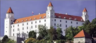  ?? Photo: LMih, via Wikimedia Commons ?? Free city: Bratislava and its castle.