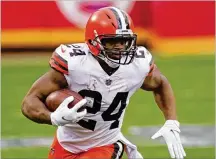  ?? CHARLIE RIEDEL / AP ?? Nick Chubb ran for 80 yards or more in six of his final eight games last year as the Cleveland Browns offense became one of the NFL’s most explosive in the second half of the season.