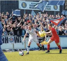  ?? ?? Die 1. Frauen-Mannschaft des HSV konnte schon im Pokal auf den großen Support der Anhänger setzen.