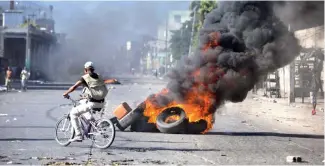  ?? AP ?? Las protestas comenzaron en las primeras horas de la mañana.