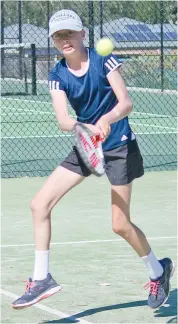  ??  ?? Matilda Nave of Willow Grove Tennis Club makes a backhand return in the tournament held at Drouin.