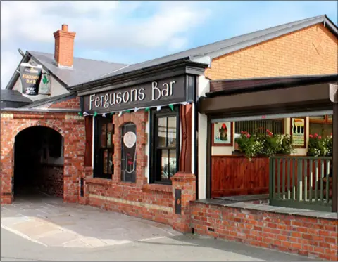  ??  ?? The popular Ferguson’s Bar at Gyles Quay operate a courtesy bus providing a night time shuttle service to take customers home.