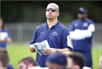  ?? BRUCE LIPSKY — THE FLORIDA TIMES-UNION VIA AP ?? Penn State head coach James Franklin gathers the team at the end of practice Tuesday Jacksonvil­le, Fla. Penn State plays Georgia in the TaxSlayer Bowl Saturday.
in