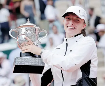  ?? ?? IGA SWIATEK confirmó su condición de número al ganar el Roland Garros