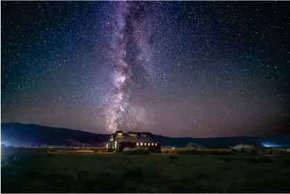  ?? Photograph: Joey Hamilton/Travel Oregon ?? Summer Lake Hot Springs in Paisley, Oregon, are seen in this press image.