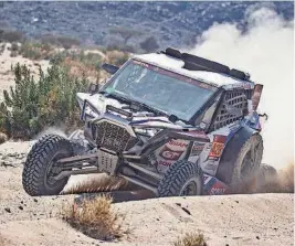  ??  ?? kEl piloto nacional Sebastián Guayasamín corre a bordo de un Polaris RZK XP Pro.