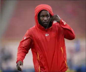  ?? KELVIN KUO — THE ASSOCIATED PRESS ?? The Cleveland Browns have signed Kareem Hunt, the running back cut by Kansas City in November after a video showed him pushing and kicking a woman the previous February.