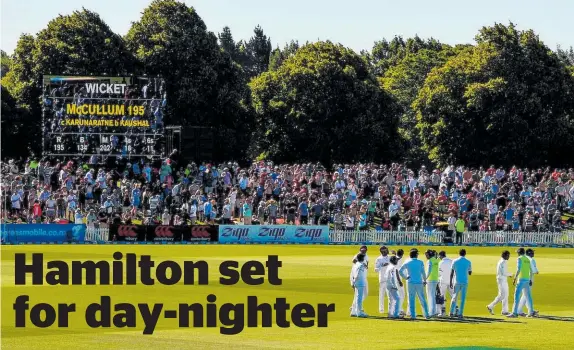  ?? Photo / Photosport ?? New Zealand and Sri Lanka met in the last Boxing Day test in Christchur­ch and Brendon McCullum dominated day one with a blistering century.
