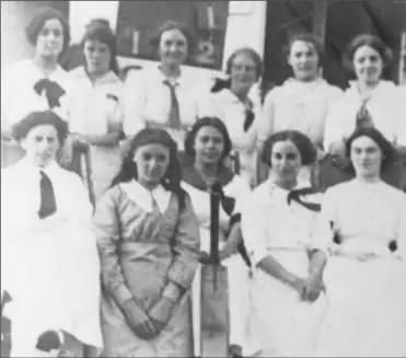  ?? ?? An undated archive photo of female cricketers from Ashford