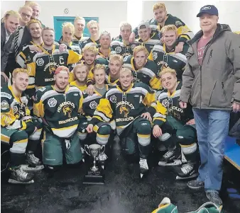  ?? TWITTER-@HUMBOLDTBR­ONCOS, VIA CP ?? Members of the Saskatchew­an junior hockey team Humboldt Broncos are shown after a playoff win over the Melfort Mustangs on March 24. A number of the players and the team’s head coach, Darcy Haugan, died in the bus crash.