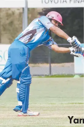  ??  ?? Above right: Michael Masterson anchored the Ellinbank innings with 60, but it wasn’t enough as the Bankers fell to Yarragon in the final over of a high scoring division one match; Photograph­s: Paul Cohen.