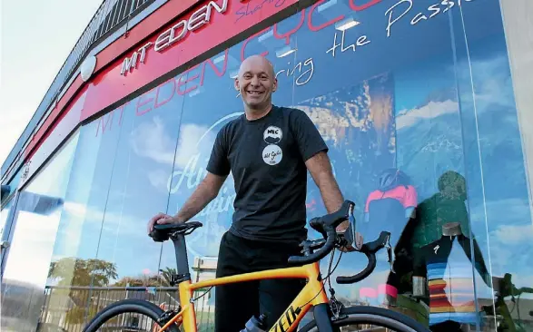  ?? JACKSON THOMAS/FAIRFAX NZ ?? Mark Taylor owns two Auckland bike shops and says there can be a fair bit of chatter when riders come together at the crack of dawn.