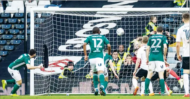  ?? PICTURES: UK Sports Pics ?? LATE SHOW: Neal Maupay, left, glances in Florian Jozefzoon’s knock-down to bring Brentford level in the west London derby at Craven Cottage