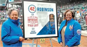  ??  ?? Rachel Robinson asistió a Nueva York acompañado por su hija Jackie. (AFP)
