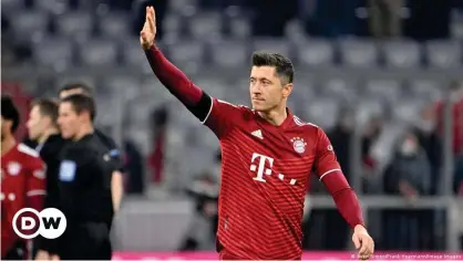  ?? ?? Robert Lewandowsk­i