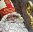  ?? Picture alliance/Henning Kaiser, dpa Foto: ?? Ungefähr so stellen sich viele Menschen heute den Nikolaus vor.