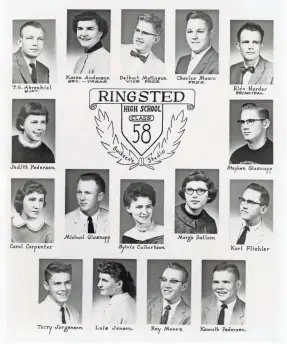  ?? SPECIAL TO THE DES MOINES REGISTER ?? The Ringsted class of 1958 had a long life ahead.