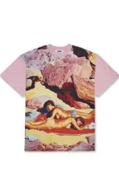  ??  ?? MSGM
Seth Armstrong X MSGM printed cotton t-shirt / € 245