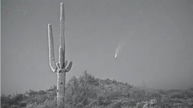  ?? ROB SCHUMACHER/THE REPUBLIC ?? Comet NEOWISE was visible below the Big Dipper in mid-July.