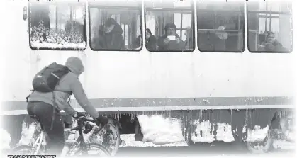  ??  ?? TRAM DI BUCHAREST