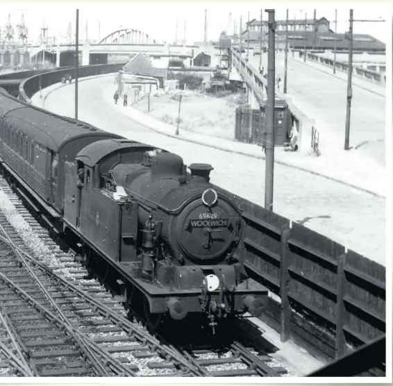  ??  ?? Custom House station is now on London’s Docklands Light Railway. In the late 1950s, ‘N7’ 0-6-2T No. 69629 has arrived with a service from North Woolwich. J. JOYCE/ ONLINE TANSPORT ARCHIVE