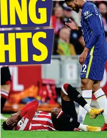  ?? REX ?? Standing tall: Loftus-Cheek surveys Onyeka