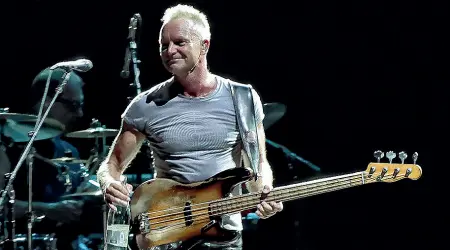  ??  ?? Sting in concerto: nel 1988 si è esibito la prima volta in Arena Il ritorno