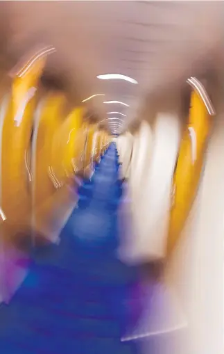  ?? GETTY IMAGES/ISTOCK PHOTO ?? When vertigo suddenly strikes, a corridor can look like this.