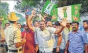  ?? PTI ?? JD(S) workers celebrate in Bengaluru after Congress extends support to the party on Tuesday.