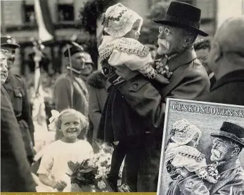  ??  ?? V prezidento­vě náruči Fotograf pořídil při vítání prezidenta snímek s Evou v kroji (uprostřed). Fotka se později stala předlohou známky (vpravo). Nahoře Eva Haňková dnes. 3x foto: Eva Haňková, archiv