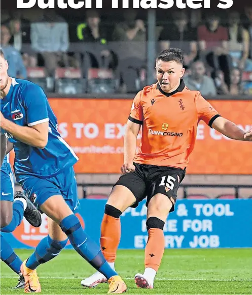  ?? ?? following some excellent link-up play with Tangerines debutant Jamie McGrath.