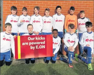 ??  ?? Markfield Colts won new kit for their team after entering a competitio­n by energy supplier E-on