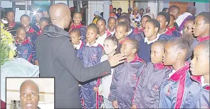  ?? ?? St Mark’s Primary School pupils honouring the late artist with a song. (INSET) Lucky Nkambule was also one of the speakers who spoke on behalf of St Mark’s Primary School, where the deceased was a teacher.