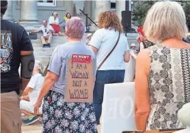  ?? ANNMARIE TIMMINS/NEW HAMPSHIRE BULLETIN ?? People rally in support of abortion rights at the State House on May 13, 2022.