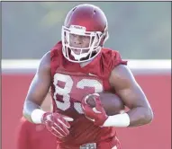  ?? NWA Democrat-Gazette/DAVID GOTTSCHALK ?? Arkansas senior tight end Jeremy Sprinkle has moved into the No. 1 role at the position after producing as a backup to current San Diego Chargers rookie Hunter Henry a year ago.