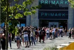  ?? (Getty) ?? Queues form at Primark in Rushden