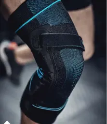  ??  ?? Össur Formfit® Pro Knee OA is a dynamic, lightweigh­t, and compressiv­e knee sleeve for people in an early stage of knee osteoarthr­itis (OA)