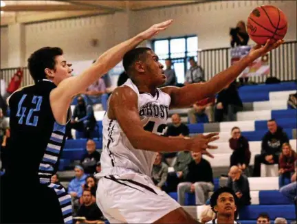  ?? DIGITAL FIRST MEDIA FILE PHOTO ?? Abington’s Eric Dixon is closing in on the 2,000 point barrier.